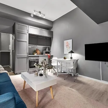 Modern In The Center Of Apartment